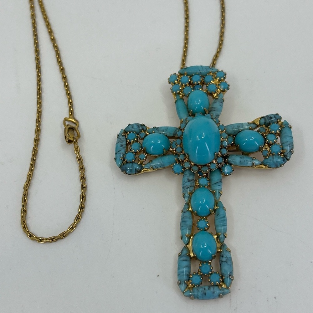 Alice Caviness D&E Juliana Turquoise Cabochon Cross Brooch To Pendant Vintage